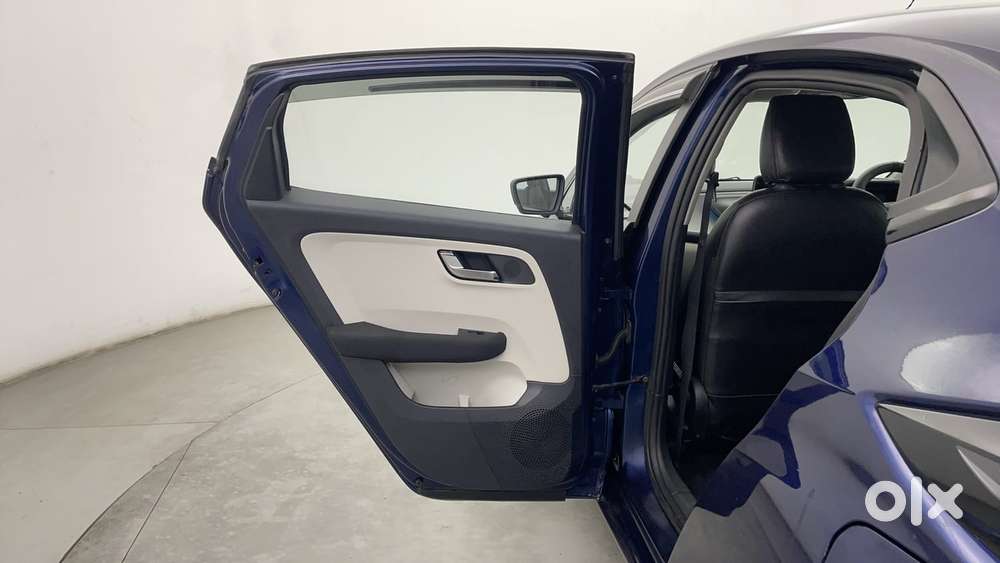 Tata Altroz 1.2 Xz I-turbo, 2022, Petrol