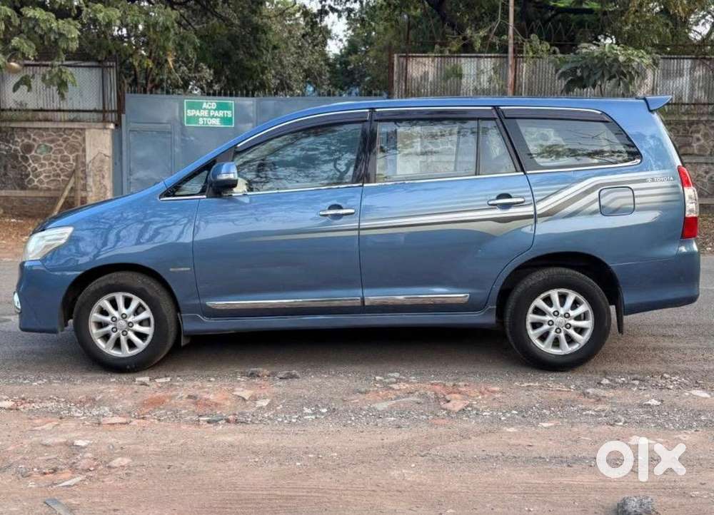 Toyota Innova 2012 Diesel 150000 Km Driven