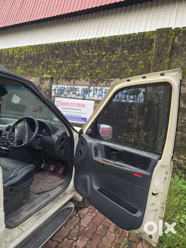Tata Safari 2.1 Diesel 2010. Re-registration And Insurance Expired
