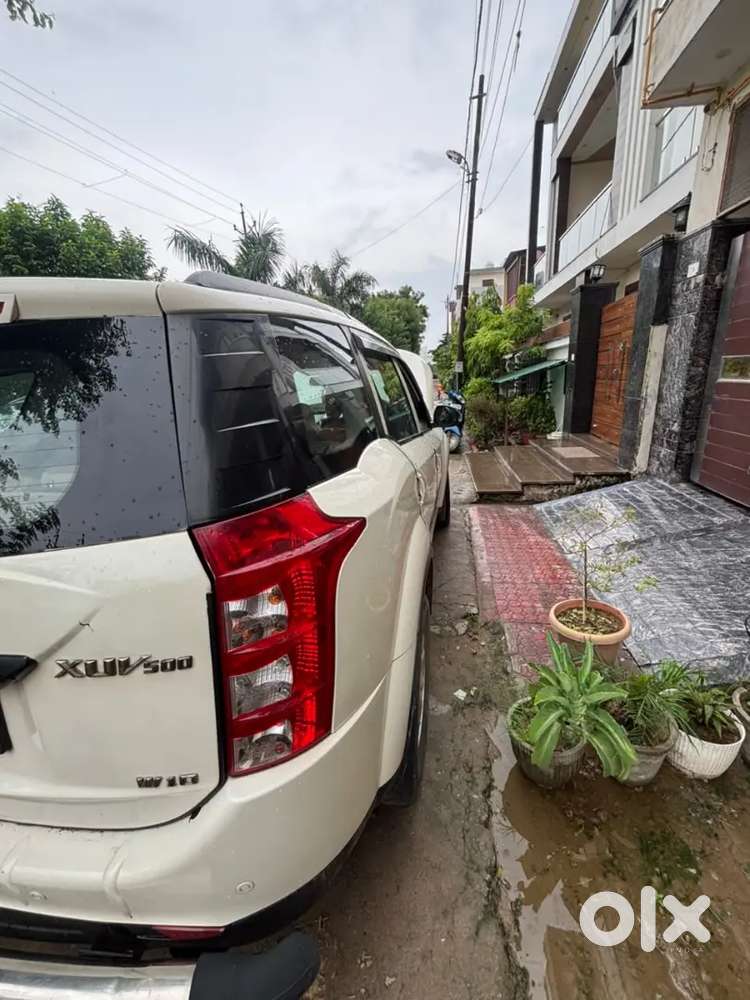 Mahindra Xuv500 W10 Diesel 2016 (sunroof)