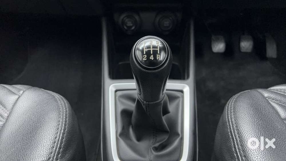 Maruti Suzuki Swift 1.3 Zxi, 2022, Petrol