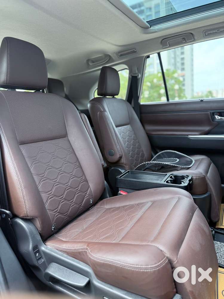 Toyota Innova Hycross 2.0 Zx Hybrid 7 Str, 2023, Petrol