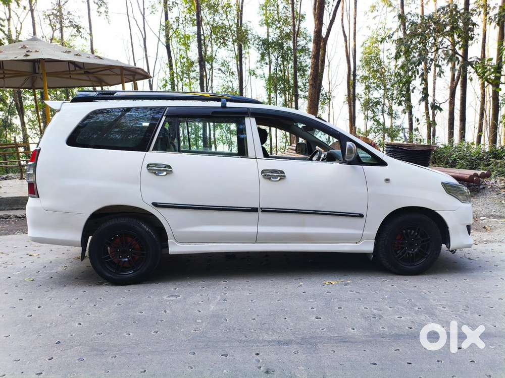 Toyota Innova 2012-2013 2.5 E Diesel Ms 7-seater, 2012, Diesel