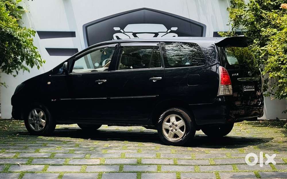 Toyota Innova 2004-2011 2.5 V Diesel 7-seater, 2007, Diesel