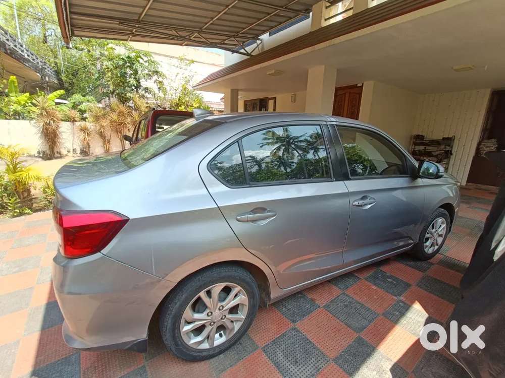 Silver Color Amaze Petrol Mt, 33k