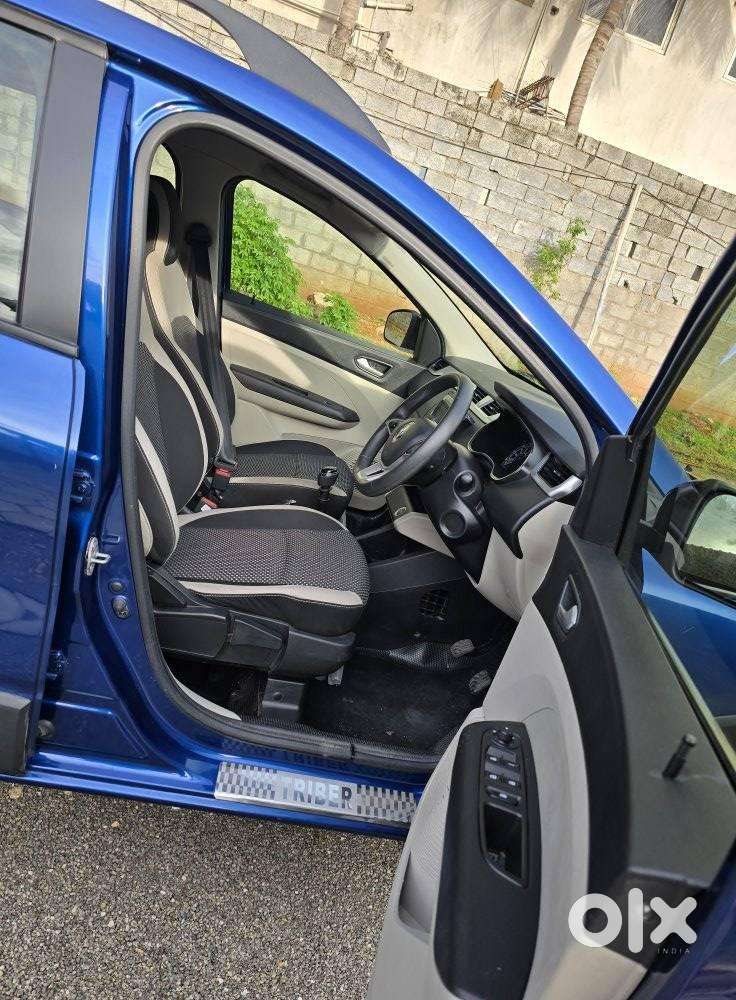 Renault Triber Rxz, 2021, Petrol