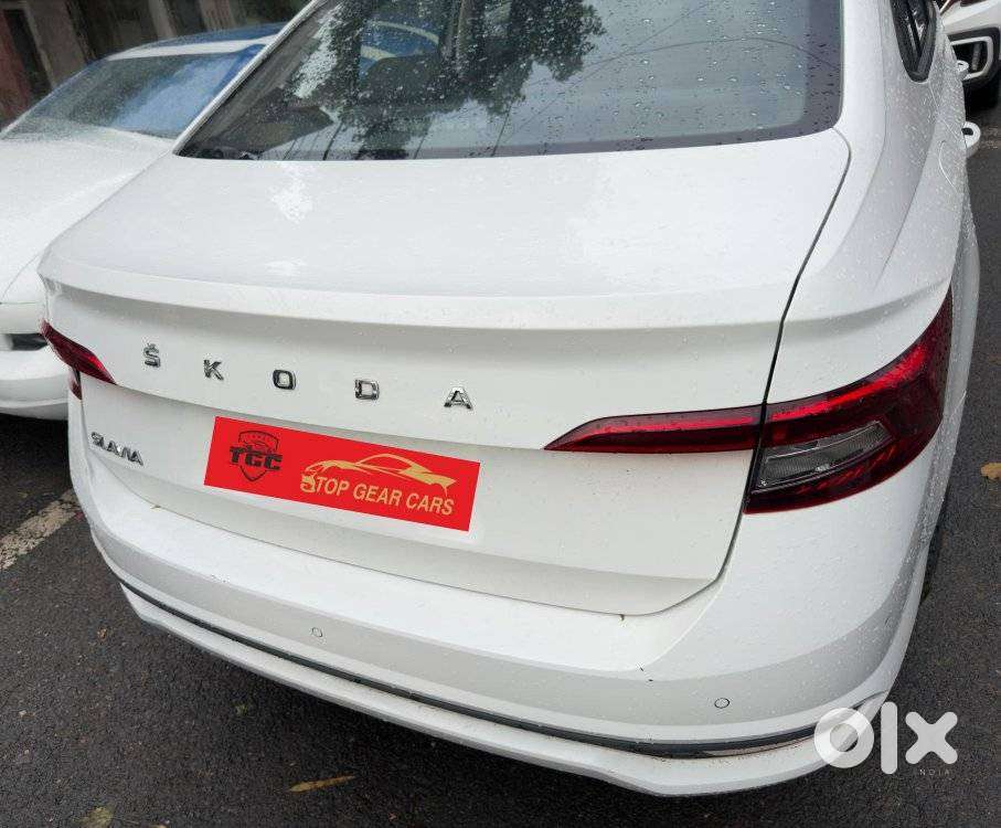 Skoda Slavia Style 1.0l Tsi Mt, 2024, Petrol