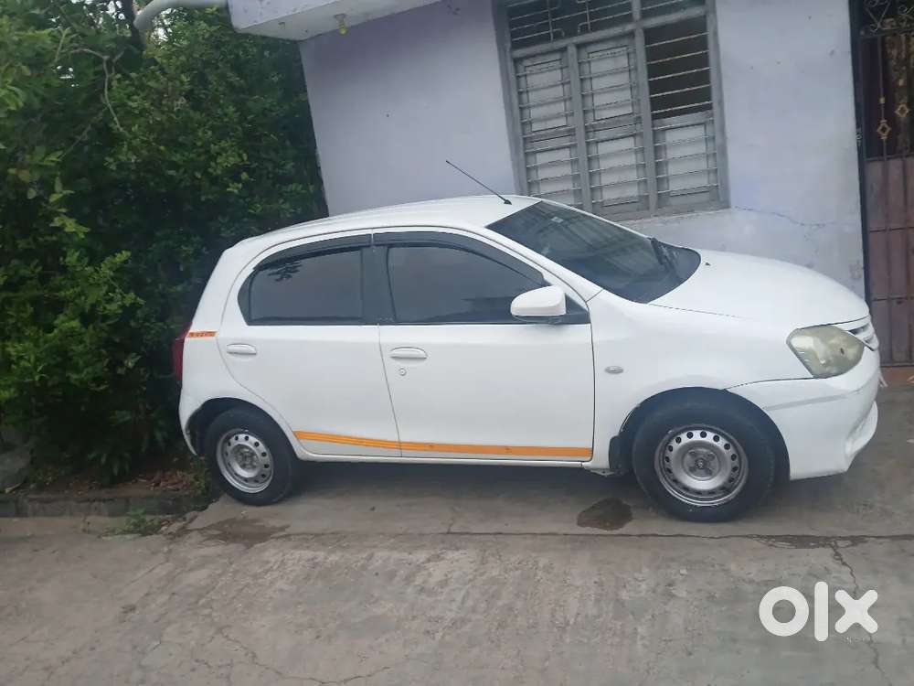 Toyota Etios Liva 2013