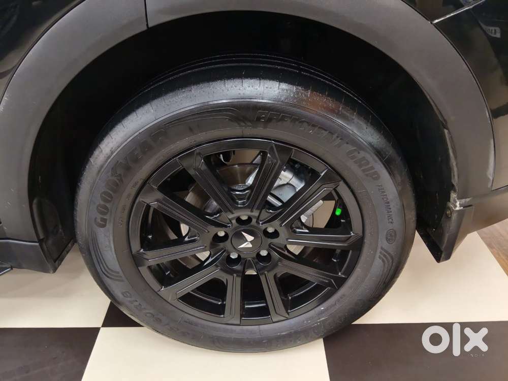 Mahindra Xuv700 2.2 Ax 7 Diesel At Luxury Pack Str, 2024, Diesel