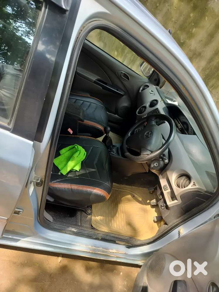 Toyota Etios 1.5 G 2012