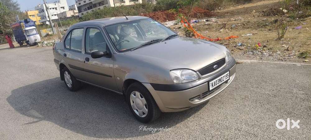 Ford Ikon 1.4 Zxi, 2004, Petrol
