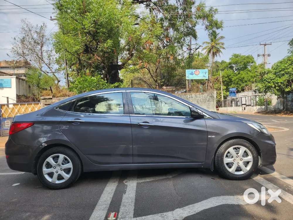 Hyundai Verna 2012