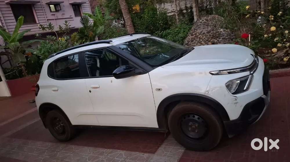 Good Car ..all Service Update..maintained At Showroom