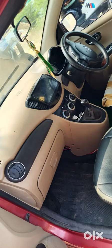 Hyundai I10 Sportz 2010 Car