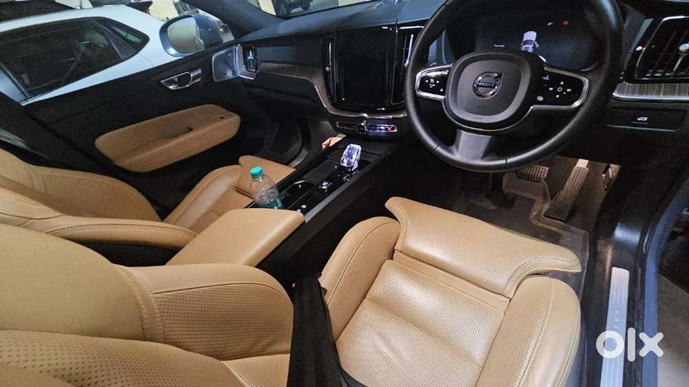 Volvo Xc60 Inscription D5, 2023, Petrol