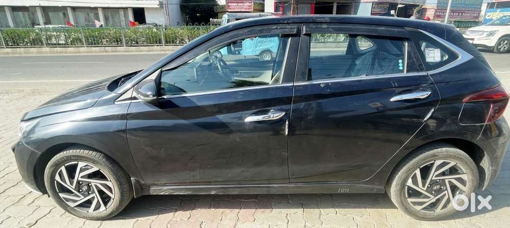 Hyundai I20 Asta 1.2 Mt Dual Tone, 2024, Petrol