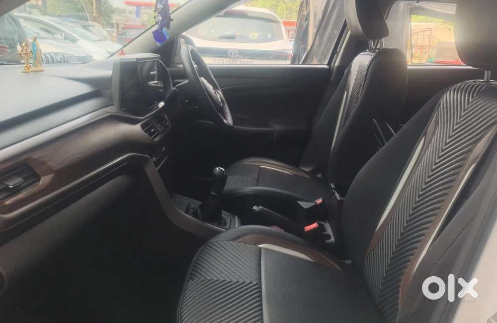 Maruti Suzuki Vitara Brezza 1.5 Vxi, 2025, Petrol