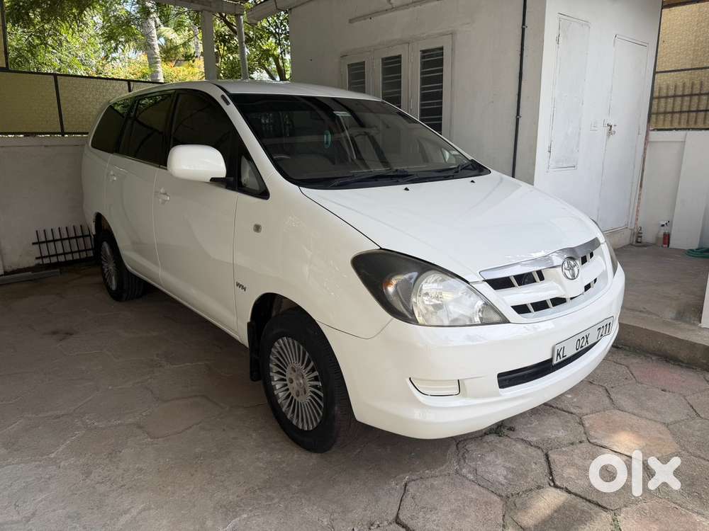 Toyota Innova 2006 Petrol 115000 Km Driven