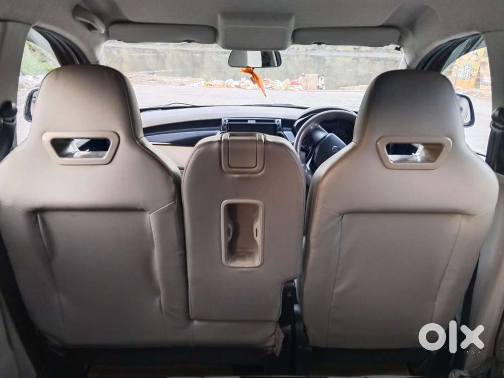 Mahindra Kuv 100 Mahindra-kuv-100-d75-k2, 2016, Petrol