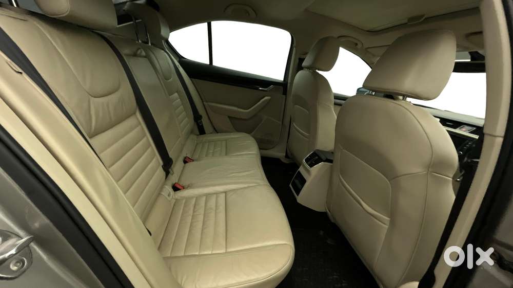 Skoda Octavia 1.8 Tsi At Style Plus, 2017, Petrol