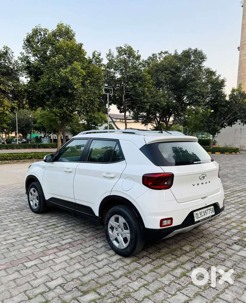Hyundai Venue S 1.2 Petrol, 2021, Petrol