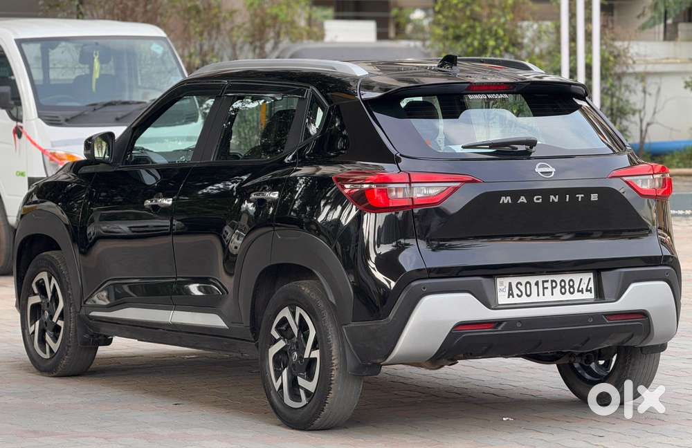 Nissan Magnite 1.0 Xv, 2023, Petrol