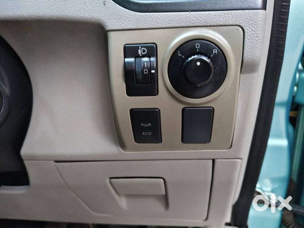 Mahindra Kuv 100 Mahindra-kuv-100-d75-k6-plus, 2016, Diesel