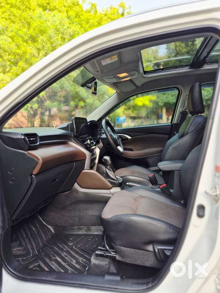 Toyota Urban Cruiser Hyryder 1.5 V Hybrid, 2024, Petrol