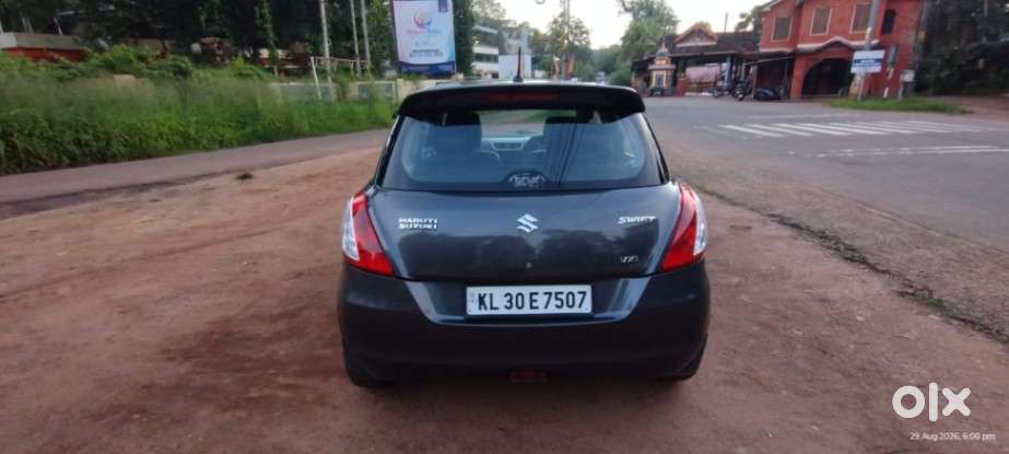 Maruti Suzuki Swift Vxi Optional, 2016, Petrol