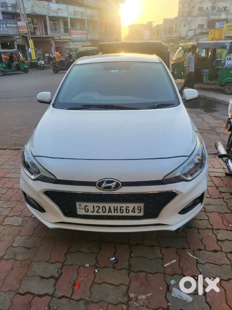 Hyundai I20 2020 Petrol 33000 Km Driven