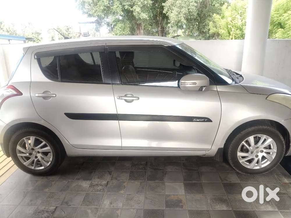 Maruti Suzuki Swift 2012 Lpg