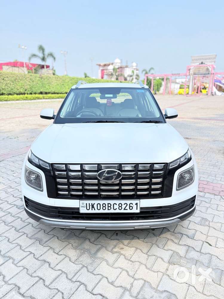 Hyundai Venue 1.2 S (o), 2023, Petrol