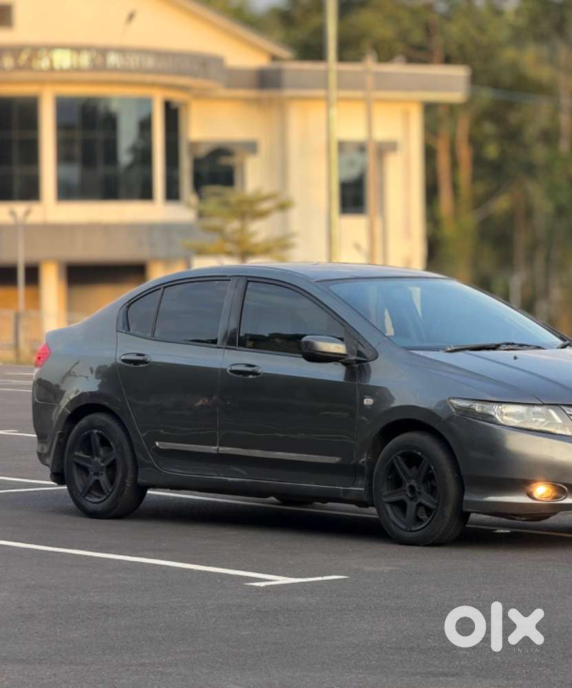 2009 Honda Cityv I-vtec 3nd Onwer Airbags And Steering Controls