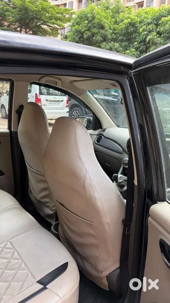Hyundai I10 Black Colour 2011 For Sell