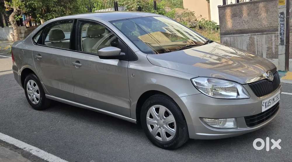 Skoda Rapid Ambition 1.6 Tdi Cr, 2012 Diesel