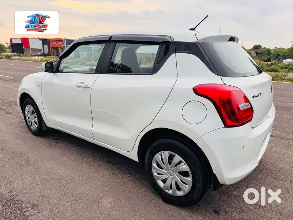 Maruti Suzuki Swift Lxi, 2022, Petrol