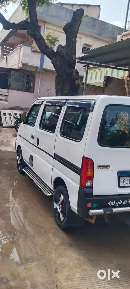 2011 Maruti Suzuki Eeco 5 Str With Htr Cng