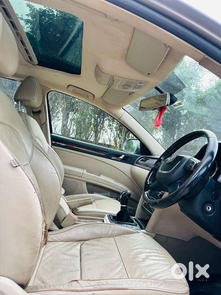 Skoda Superb 1.8 Ambition Tsi Mt, 2012, Petrol