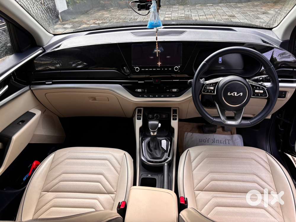 Kia Carens Luxury Plus 7dct Petrol Turbo Paddle Shift