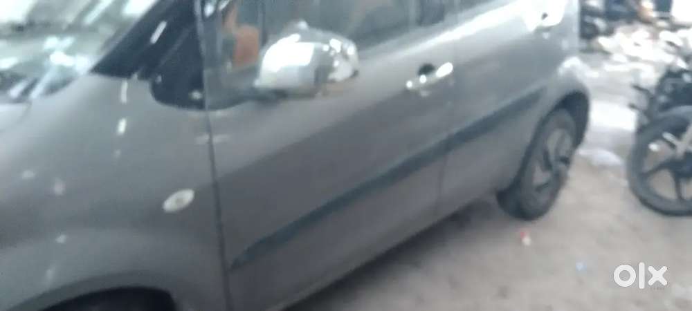 Sab Okay Hai Gadi Ka Charon Tyre Naya Hai Battery Naya Music System Da