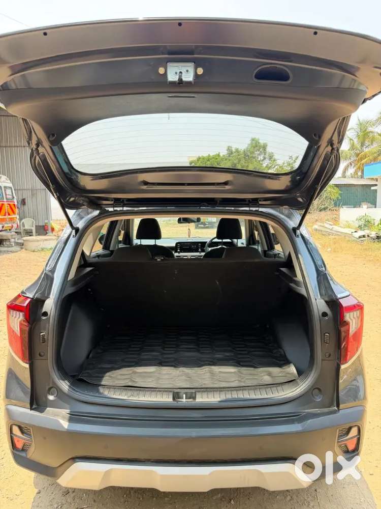 Kia New Seltos 2023 Diesel 26000 Km Driven