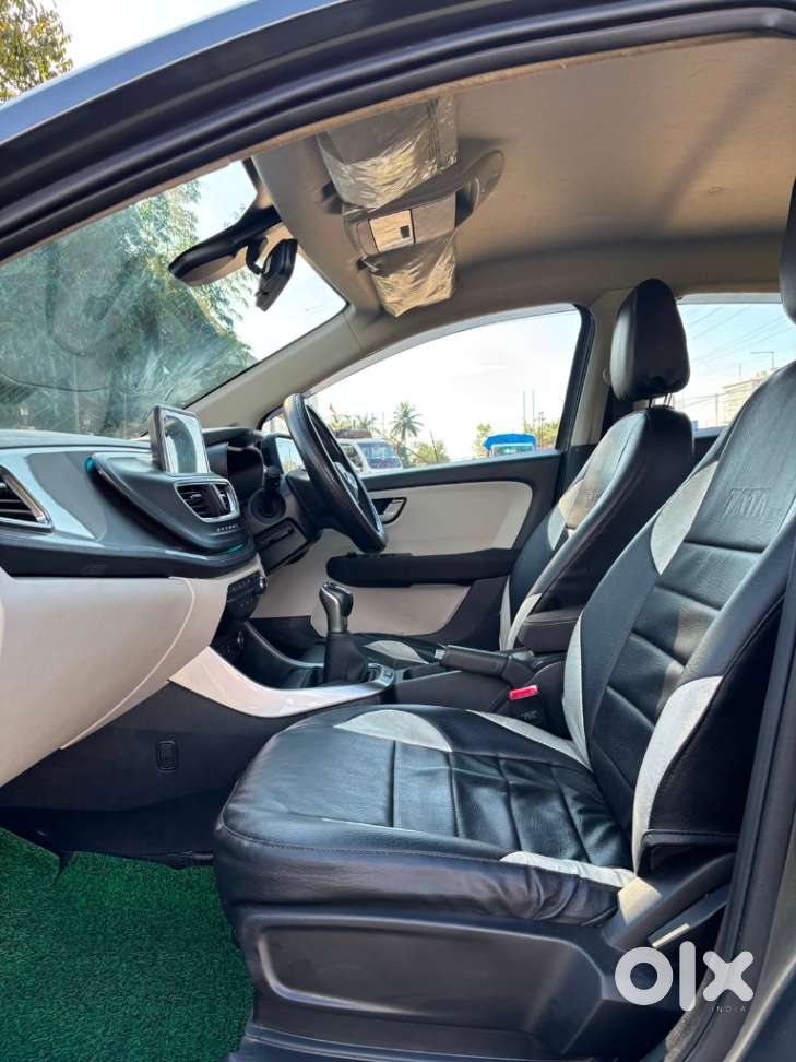 Tata Altroz Xz, 2022, Petrol