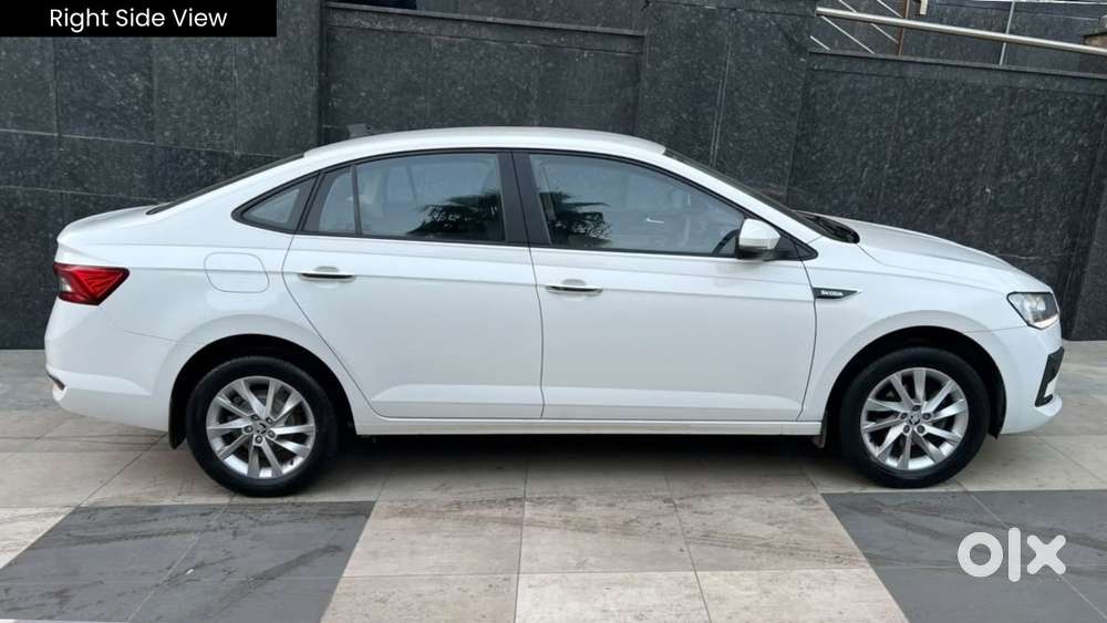 Skoda Slavia Ambition 1.0l Tsi At, 2024, Petrol