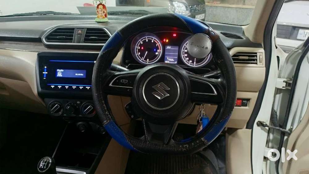 Maruti Suzuki Dzire 1.2 Vxi, 2022, Petrol
