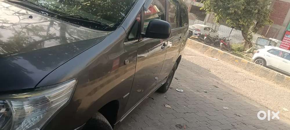 Toyota Innova 2013