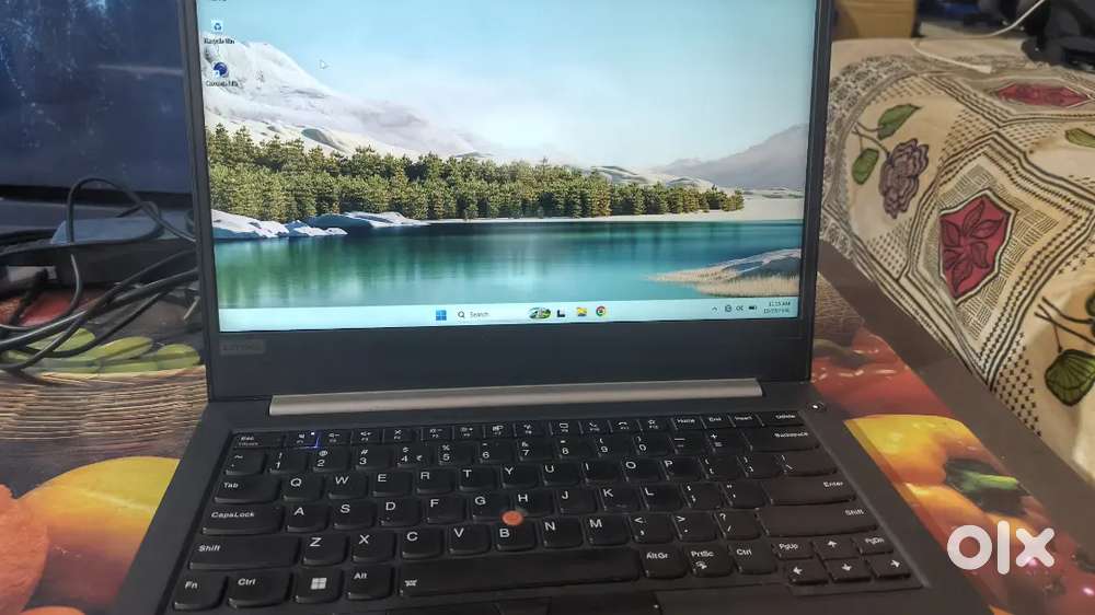 Lenovoi5 8th generation 256ssd