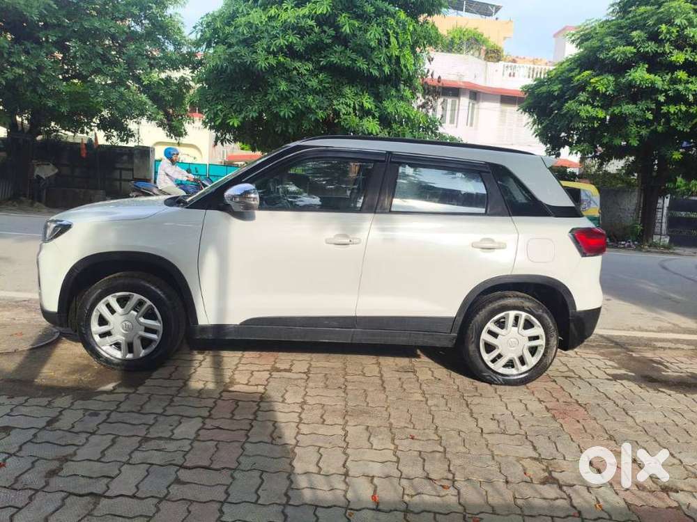 Maruti Suzuki Brezza 1.5 Vxi Smart Hybrid, 2021, Petrol