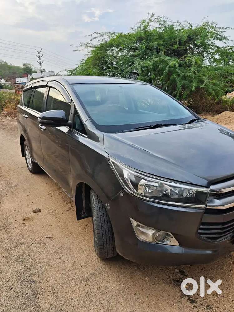 Toyota Innova Crysta 2018