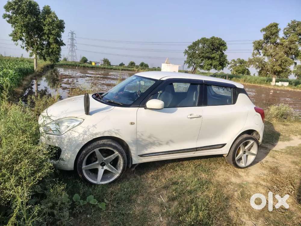 Maruti Suzuki Swift 2021 Cng & Hybrids 65000 Km Driven With Alloy Whee