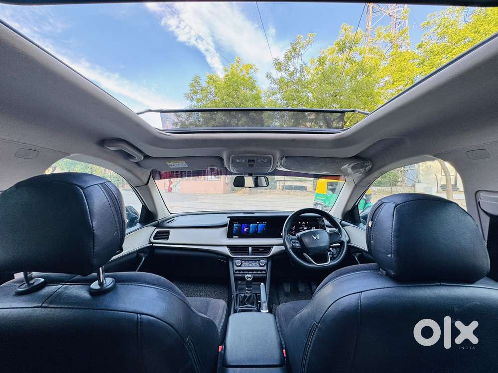 Mahindra Xuv700 2.2 Ax 5 Diesel Mt 7 Str, 2023, Diesel